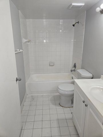 7832 Sonoma Springs Circle 105, Lake Worth, FL 33463