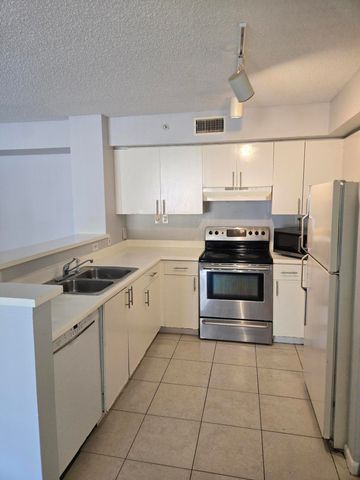 7832 Sonoma Springs Circle 105, Lake Worth, FL 33463