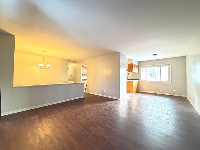 450 E Mulberry Court, Glenwood, IL 60425