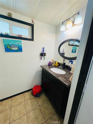 17400 Valley Blvd 66, Fontana, CA 92335