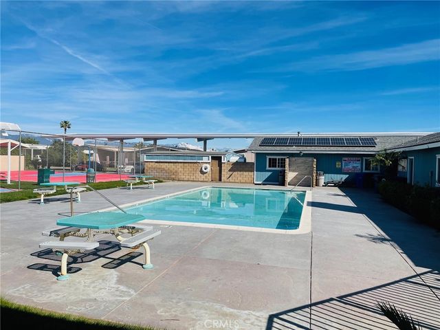 17400 Valley Blvd 66, Fontana, CA 92335