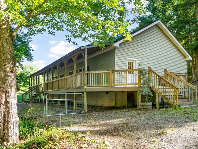 35 Cedar Farm Road, Asheville, NC 28803