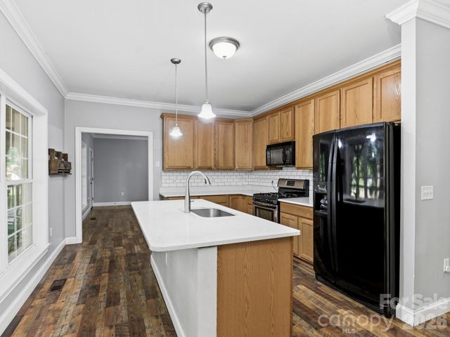 35 Cedar Farm Road, Asheville, NC 28803