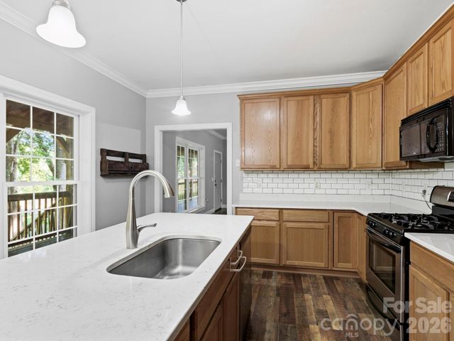 35 Cedar Farm Road, Asheville, NC 28803