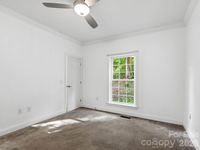 35 Cedar Farm Road, Asheville, NC 28803