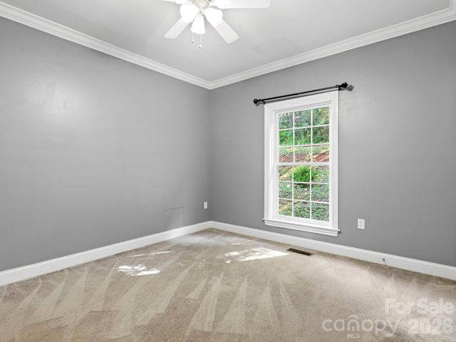 35 Cedar Farm Road, Asheville, NC 28803