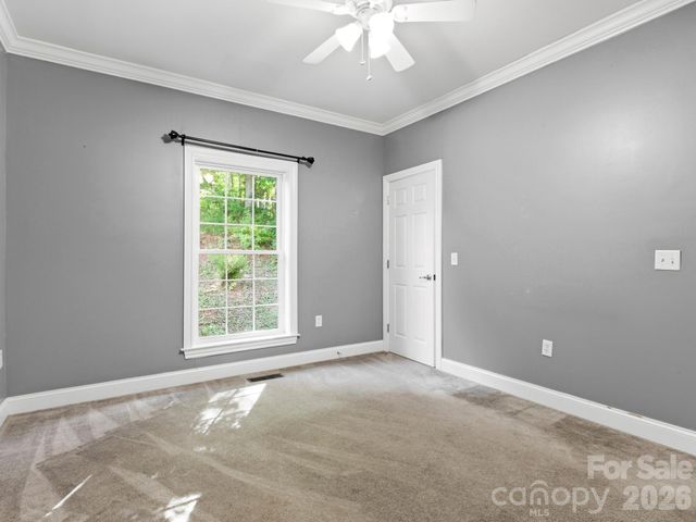 35 Cedar Farm Road, Asheville, NC 28803