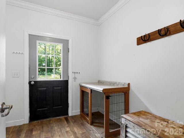 35 Cedar Farm Road, Asheville, NC 28803