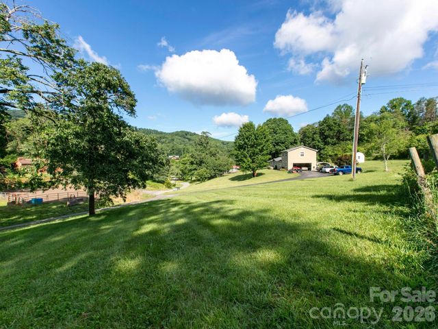35 Cedar Farm Road, Asheville, NC 28803