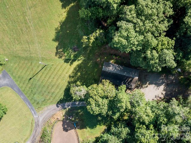 35 Cedar Farm Road, Asheville, NC 28803