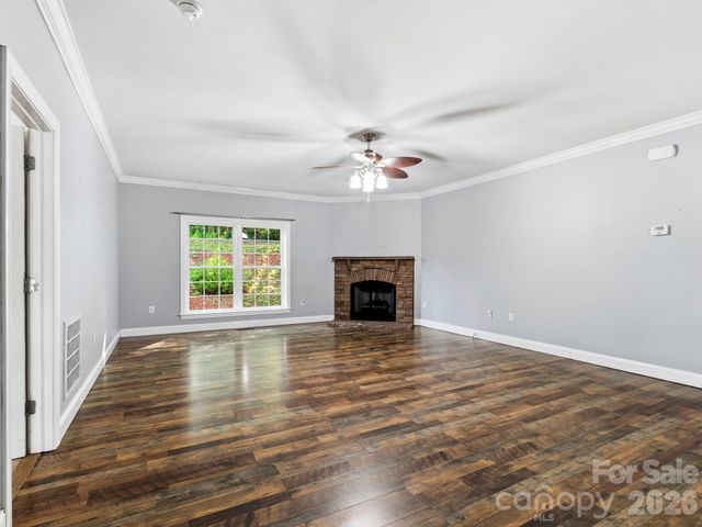 35 Cedar Farm Road, Asheville, NC 28803