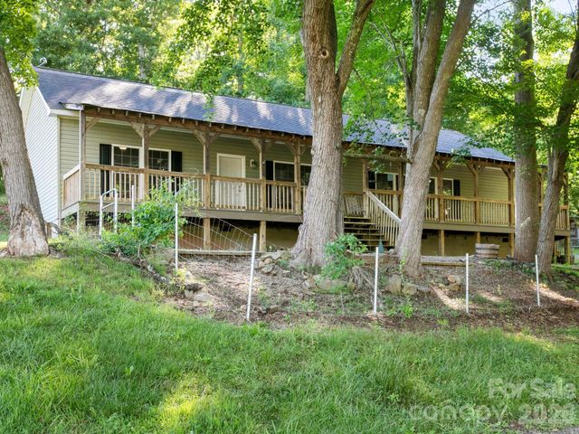 35 Cedar Farm Road, Asheville, NC 28803