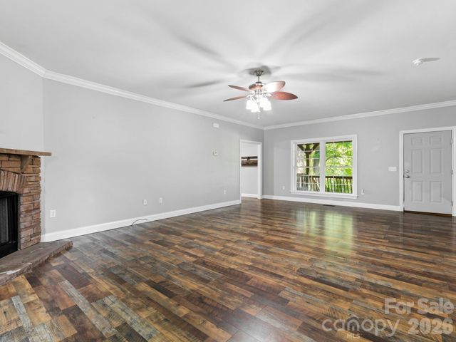 35 Cedar Farm Road, Asheville, NC 28803