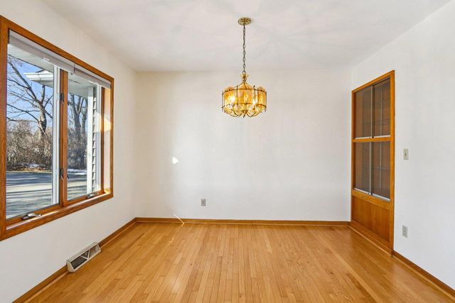 1070 Hageman Road, Belleville, WI 53508