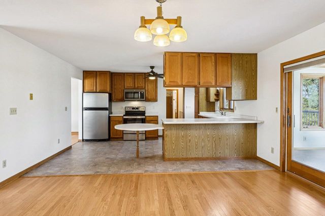 1070 Hageman Road, Belleville, WI 53508