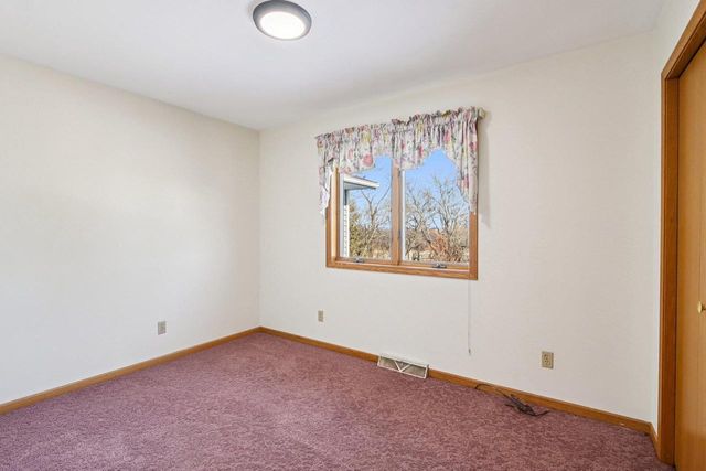 1070 Hageman Road, Belleville, WI 53508