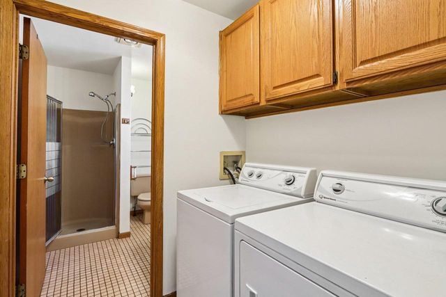 1070 Hageman Road, Belleville, WI 53508