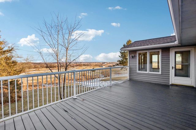 1070 Hageman Road, Belleville, WI 53508