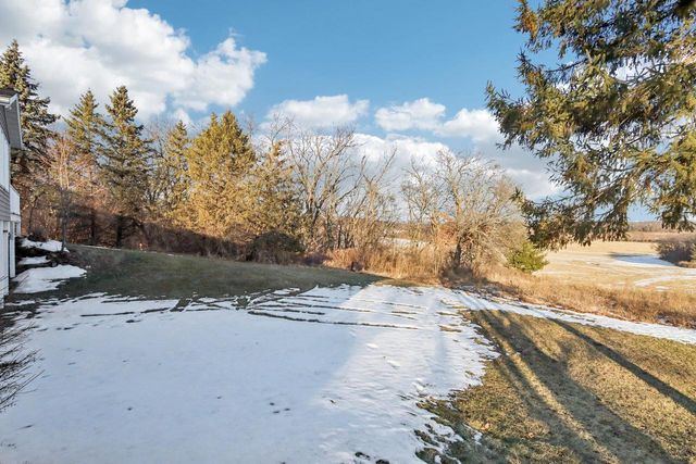 1070 Hageman Road, Belleville, WI 53508