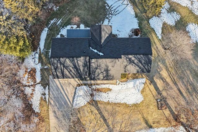 1070 Hageman Road, Belleville, WI 53508