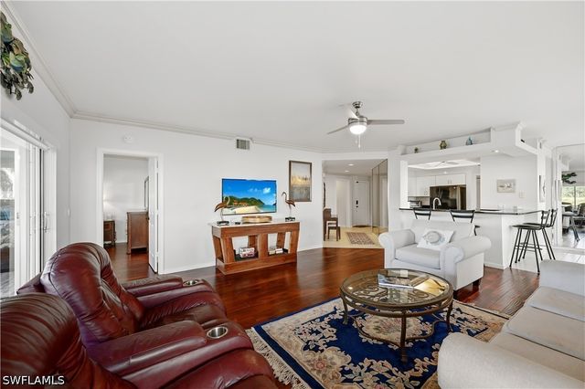 6260 Bellerive AVE 404, Naples, FL 34119