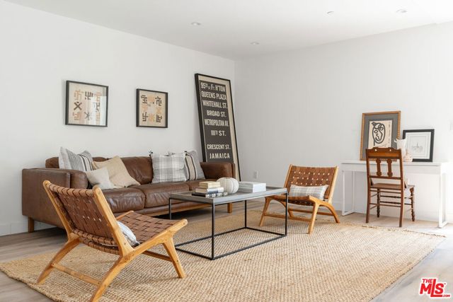 2512 Berkeley Avenue, Los Angeles, CA 90026