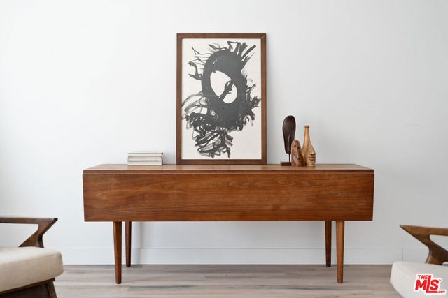 2512 Berkeley Avenue, Los Angeles, CA 90026