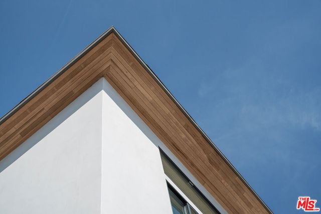 2512 Berkeley Avenue, Los Angeles, CA 90026