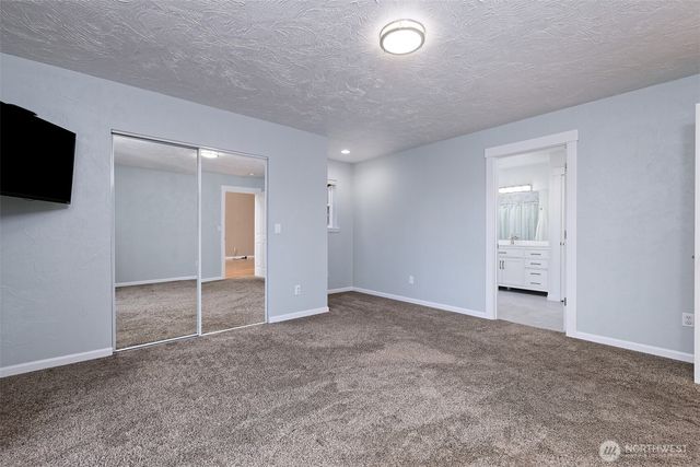 67 E South Island Drive, Shelton, WA 98584