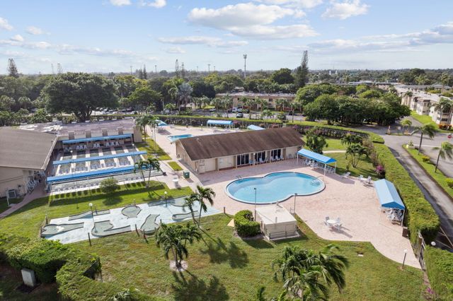 750 Lori Drive 232, Palm Springs, FL 33461