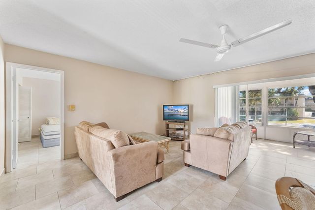 750 Lori Drive 232, Palm Springs, FL 33461