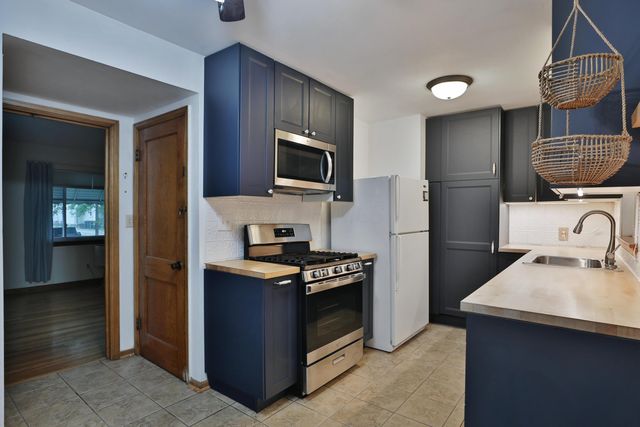 3220 Medina Avenue, Columbus, OH 43224