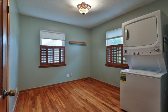 3220 Medina Avenue, Columbus, OH 43224