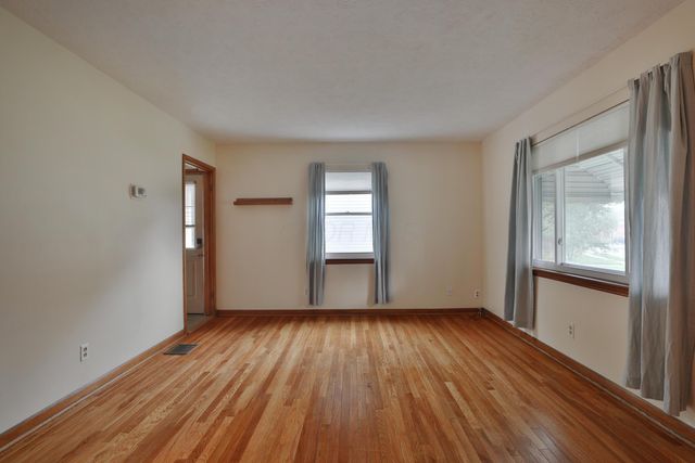3220 Medina Avenue, Columbus, OH 43224