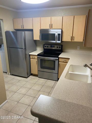 940 Village Trl Unit 6-109, Port Orange, FL 32127