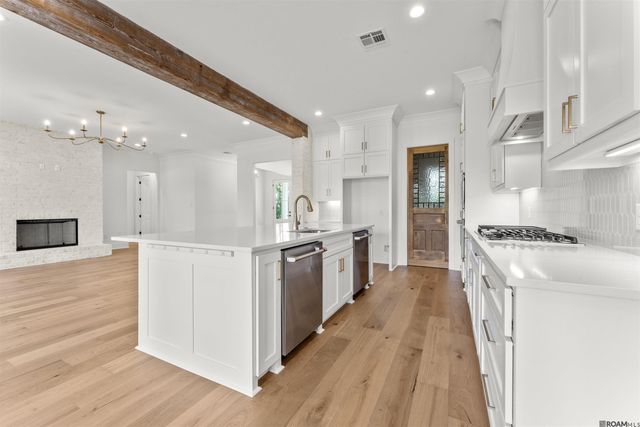 9053 Hillon Hood Rd, Denham Springs, LA 70726