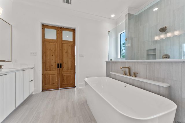 9053 Hillon Hood Rd, Denham Springs, LA 70726