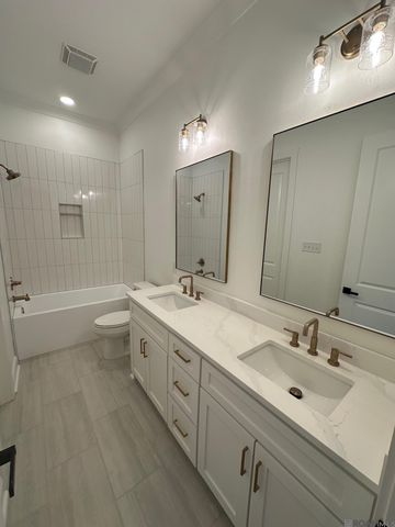 9053 Hillon Hood Rd, Denham Springs, LA 70726