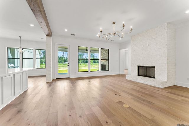 9053 Hillon Hood Rd, Denham Springs, LA 70726