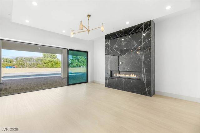 5885 St Ebbes Court, Las Vegas, NV 89131