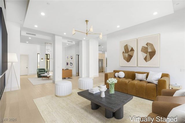 5885 St Ebbes Court, Las Vegas, NV 89131