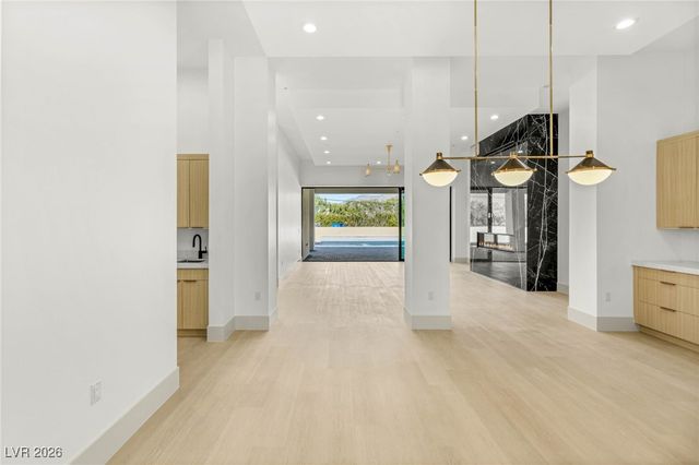 5885 St Ebbes Court, Las Vegas, NV 89131