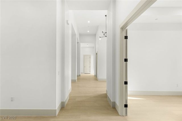 5885 St Ebbes Court, Las Vegas, NV 89131