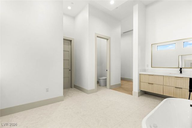 5885 St Ebbes Court, Las Vegas, NV 89131