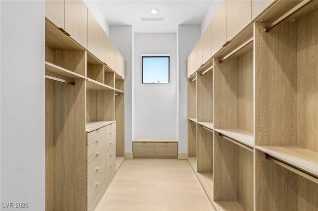 5885 St Ebbes Court, Las Vegas, NV 89131