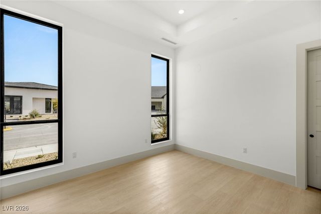 5885 St Ebbes Court, Las Vegas, NV 89131