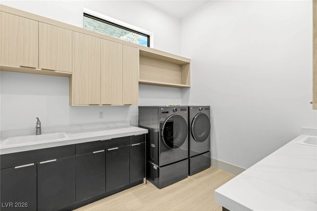 5885 St Ebbes Court, Las Vegas, NV 89131