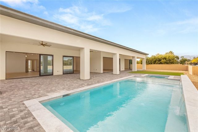 5885 St Ebbes Court, Las Vegas, NV 89131