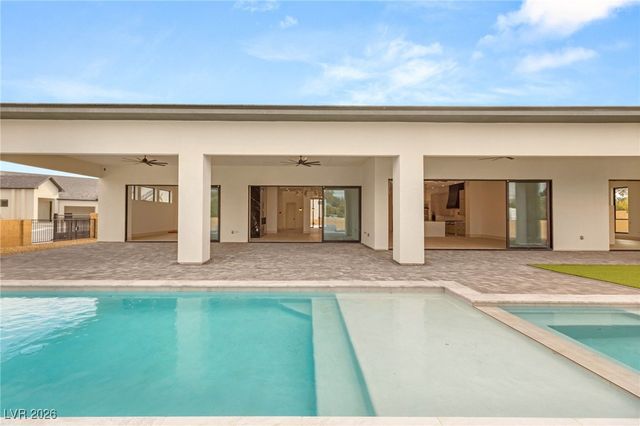 5885 St Ebbes Court, Las Vegas, NV 89131