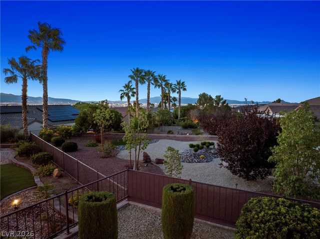 2432 Anderson Park Drive, Henderson, NV 89044